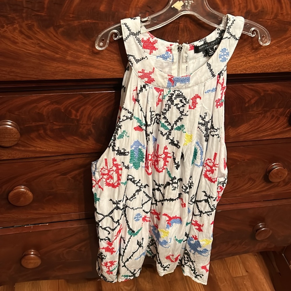 Romeo+Juliet Couture —Actually cross-stitched patterned top, lined, back zipper.